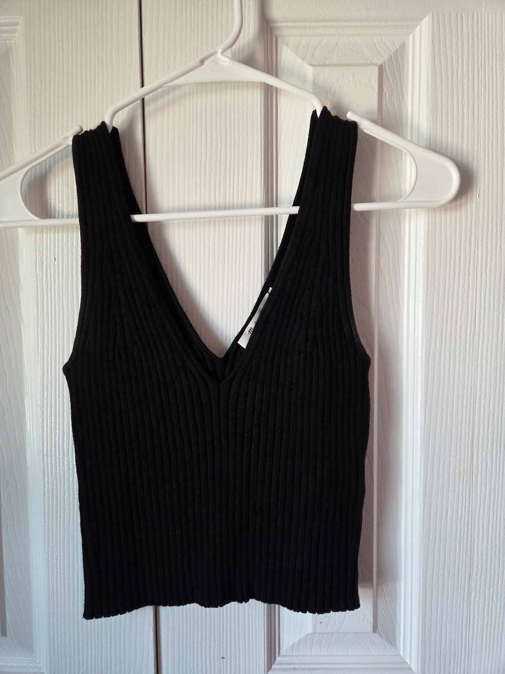 Madewell Black Ribbed V-Neck Cropped Tank
